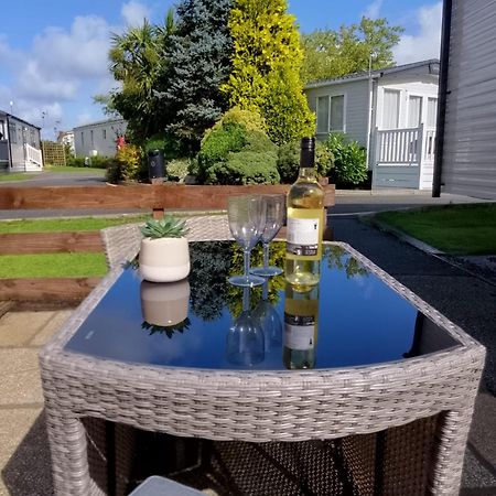 הוילה Cwm-y-glo No 61 Brynteg Country & Leisure Retreat מראה חיצוני תמונה