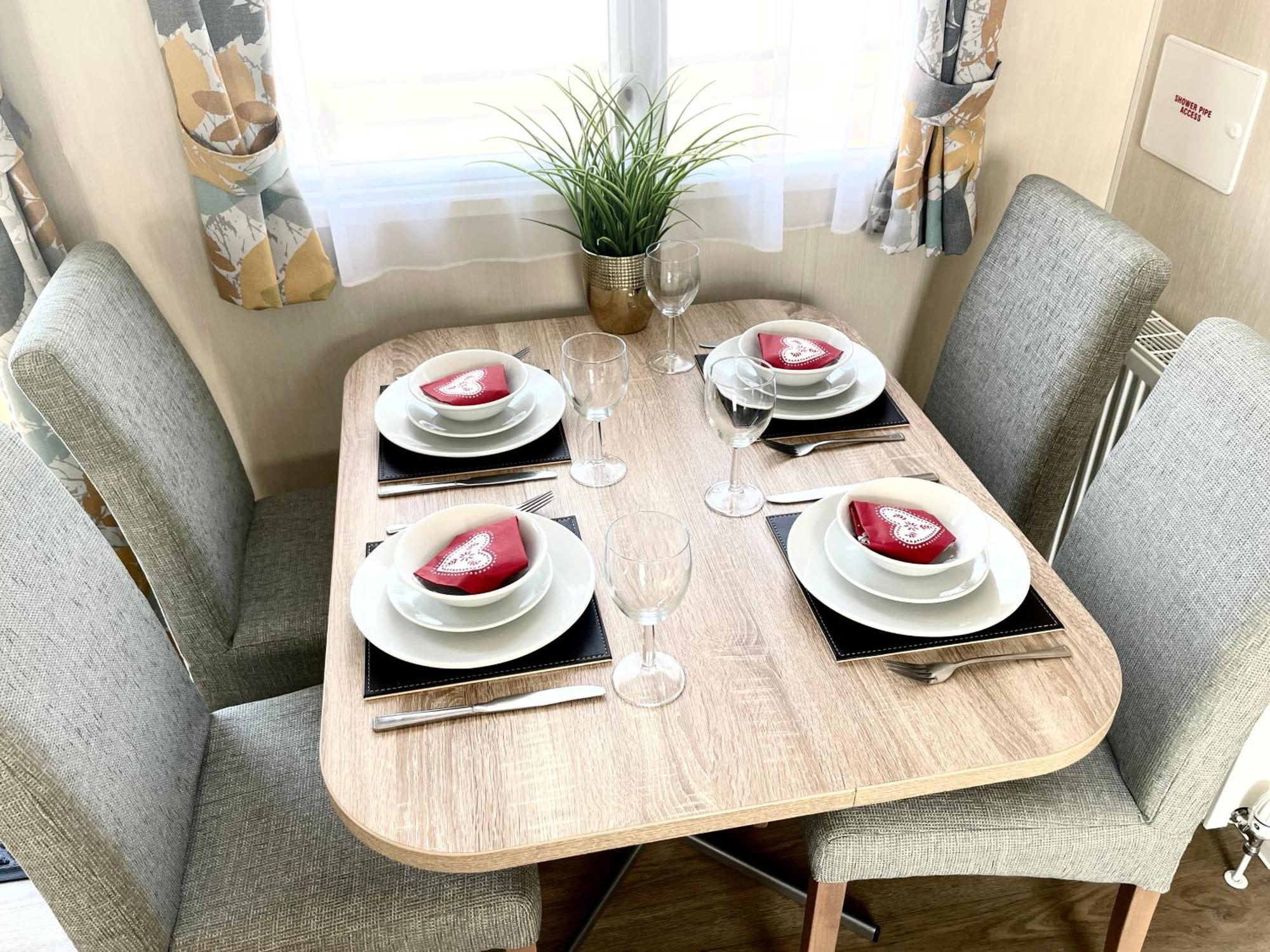 הוילה Cwm-y-glo No 61 Brynteg Country & Leisure Retreat מראה חיצוני תמונה